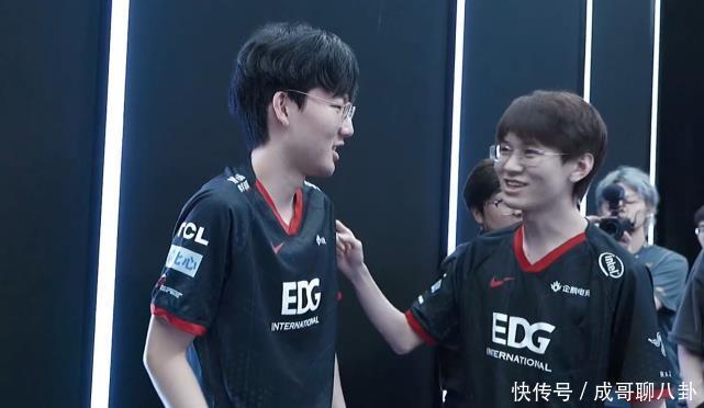 版本更替的 版本更替的